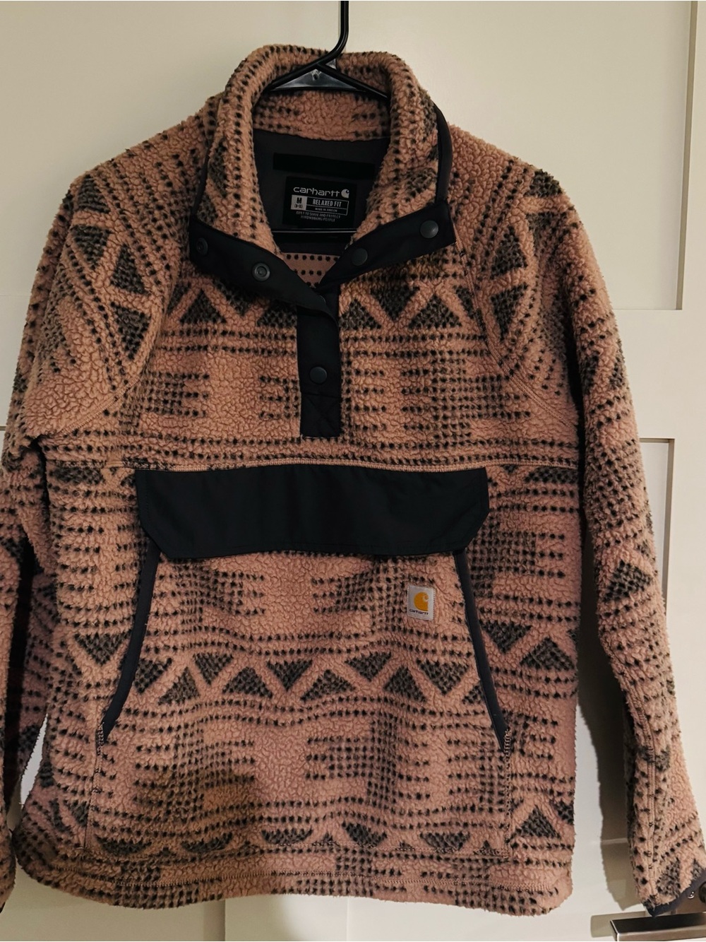 Carhartt women’s light brown Patterned Sherpa Pullover fleece size medium